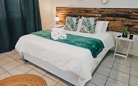 Sea Breeze Manor - Green Unit